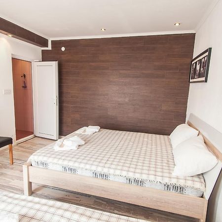 Rooms And Apartments Milana Бар Экстерьер фото