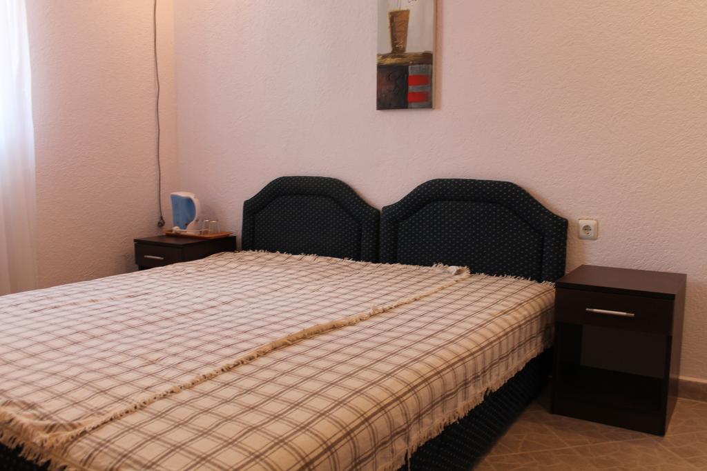 Rooms And Apartments Milana Бар Экстерьер фото
