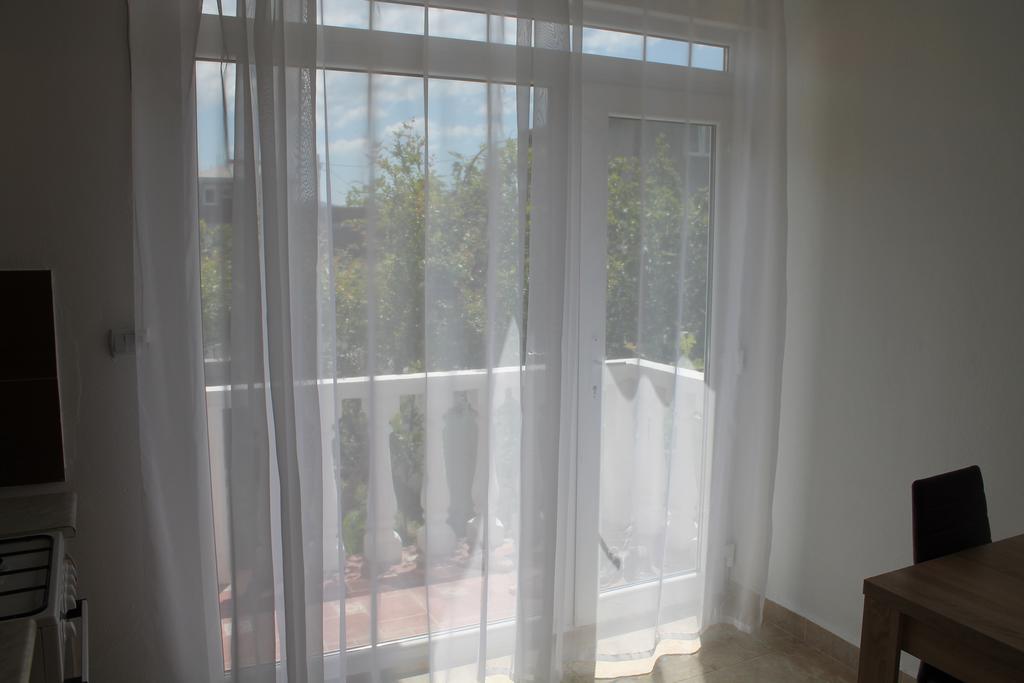 Rooms And Apartments Milana Бар Экстерьер фото