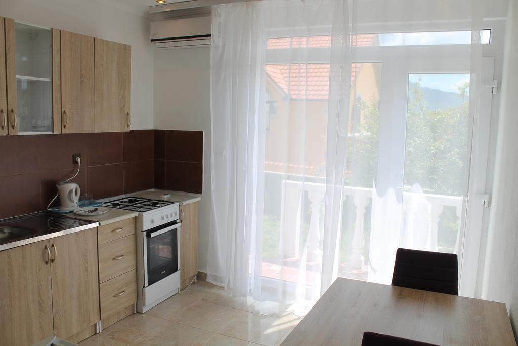 Rooms And Apartments Milana Бар Экстерьер фото