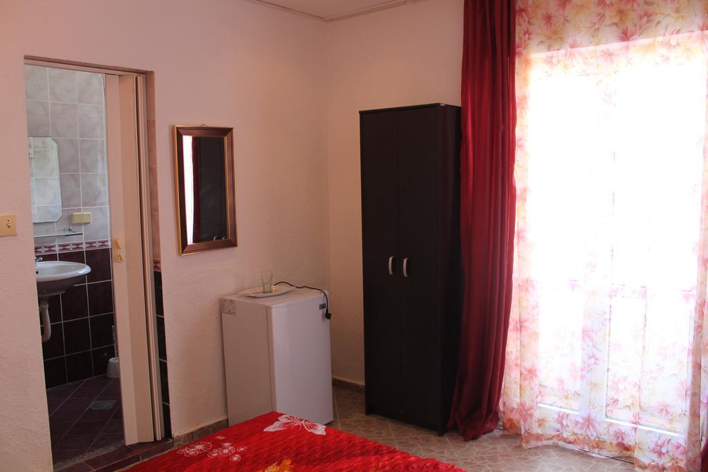 Rooms And Apartments Milana Бар Экстерьер фото