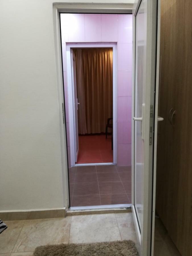 Rooms And Apartments Milana Бар Экстерьер фото