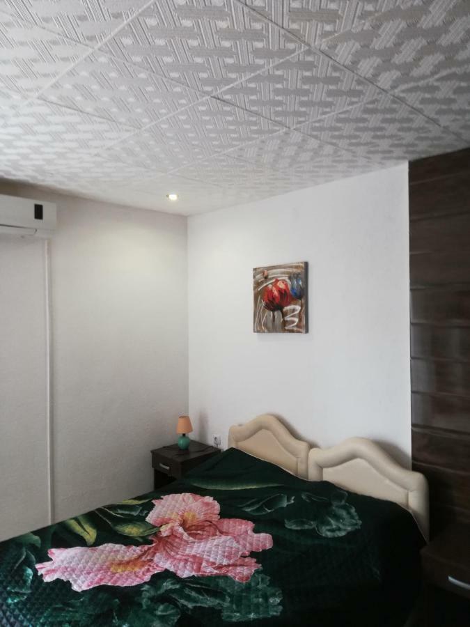 Rooms And Apartments Milana Бар Экстерьер фото