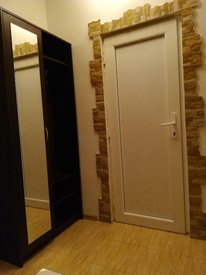 Rooms And Apartments Milana Бар Экстерьер фото